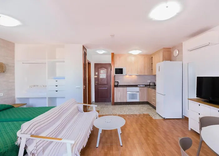 提纳弗花园公寓式酒店