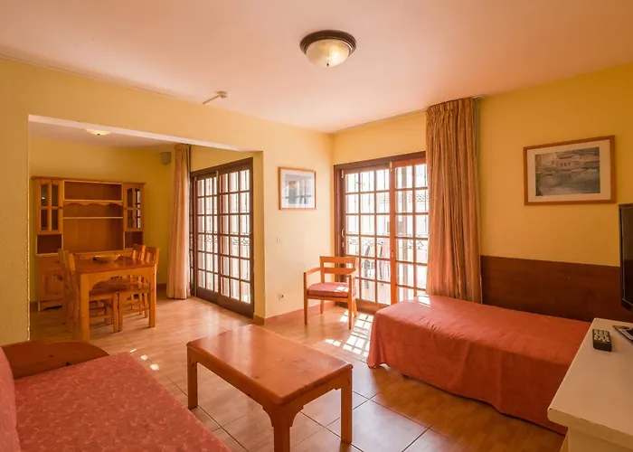 提纳弗花园公寓式酒店