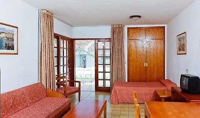 提纳弗花园公寓式酒店